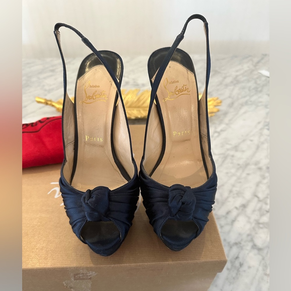 Christian louboutin navy Jenny 150 heels